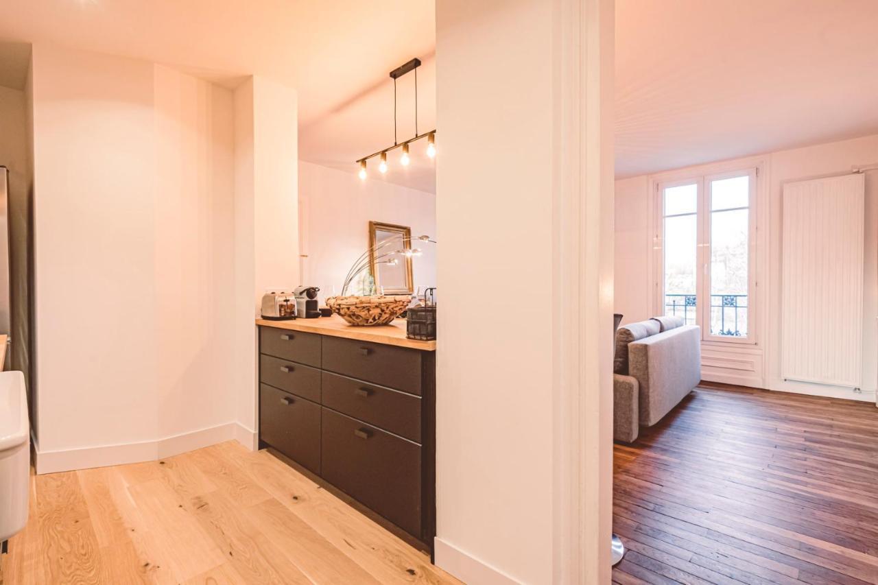 Charme De L'Ancien Pour Cet Appartement Entierement Renove Dans L'Hypercentre De Реймс Экстерьер фото