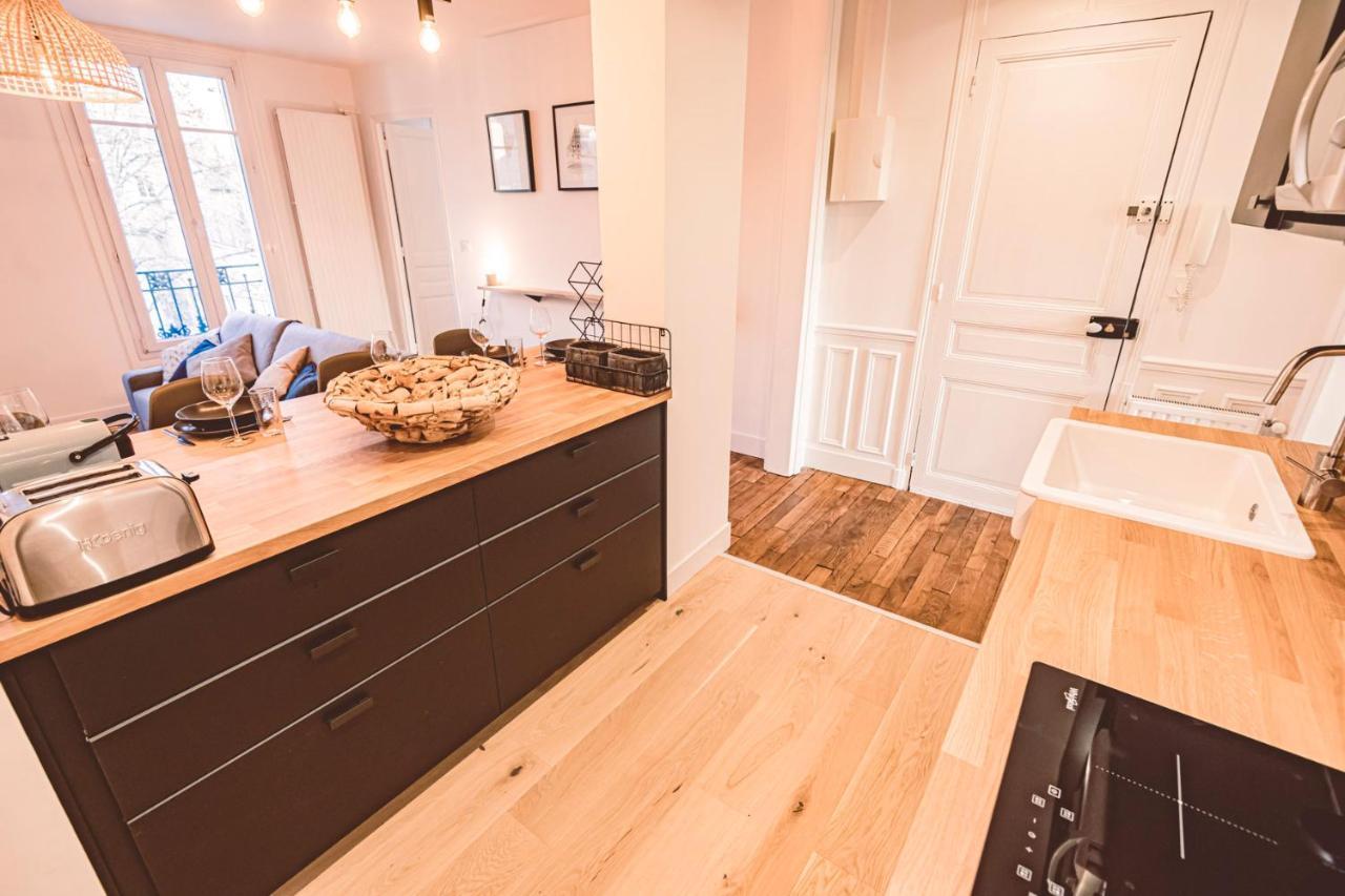 Charme De L'Ancien Pour Cet Appartement Entierement Renove Dans L'Hypercentre De Реймс Экстерьер фото