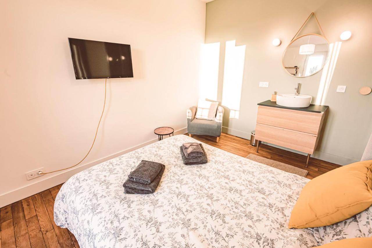 Charme De L'Ancien Pour Cet Appartement Entierement Renove Dans L'Hypercentre De Реймс Экстерьер фото