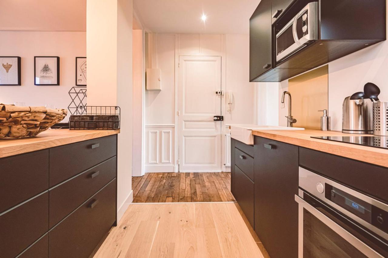 Charme De L'Ancien Pour Cet Appartement Entierement Renove Dans L'Hypercentre De Реймс Экстерьер фото