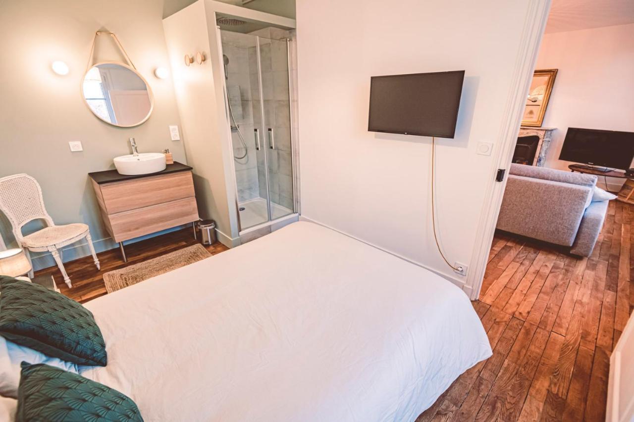 Charme De L'Ancien Pour Cet Appartement Entierement Renove Dans L'Hypercentre De Реймс Экстерьер фото